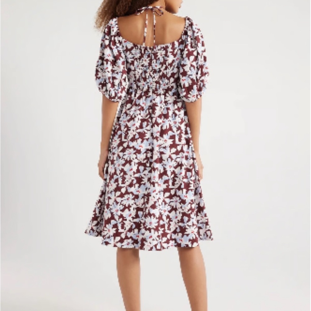 Chic Floral Midi Dress in Brown and White